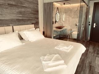 Deluxe Room 01 - 4