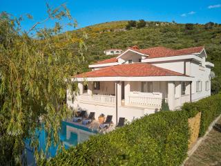 Holiday Home Plasa - Žrnovnica - 7