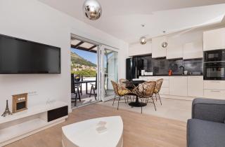 Apartment Life Plus - 7