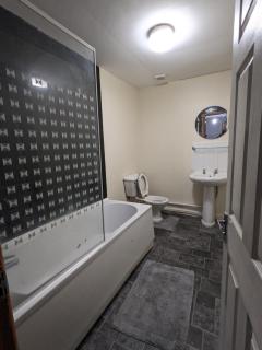 Superb Cozy rooms in Clayton - with fast WiFi - Smart Tv - Mini Fridge - 2