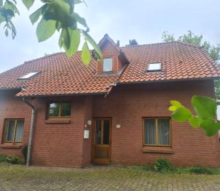 Schickebude-Steinhude-3-400m-zum-naechsten-oeffentlichen-Wasserzugang-5-Minuten-zur-Badeinsel-ruhige-Lage-mit-schoenem-Aussenbereich - 4