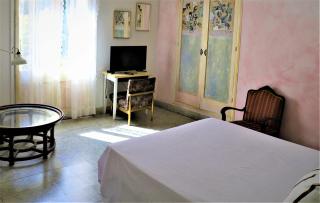 Hostal Montsoliu - 8