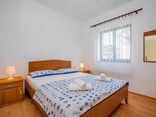 Apartment Monja-1 by Interhome - 1