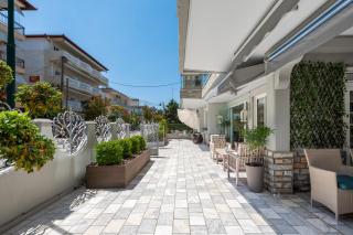 Ouzas luxury Hotel - Olympic Beach - 1