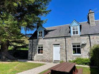 Jock's Cottage on the Blarich Estate - 0