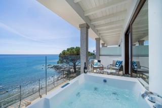 Hotel Ristorante La Conchiglia - Cala Gonone - 1