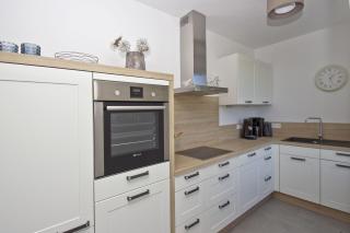 zentrale FeWo mit Balkon, gratis Nutzung vom AHOI Erlebnisbad und Sauna in Sellin - Villa Anni FeWo 05 - Göhren - 3