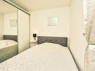 Apartment Petra-1 by Interhome - 1