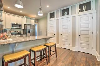 Renovated Craftsman House with Patio and Fire Pit! - Vevay - 2