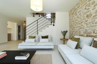 Villa Mira with a heated pool and a sea view - 8