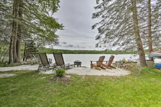 Luxe Poconos Pines Home with Beach and Amenities! - Pocono Pines - 9