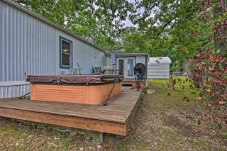 Hot Tub and Deck Tranquil Home Near Grand Lake - Grove - 9