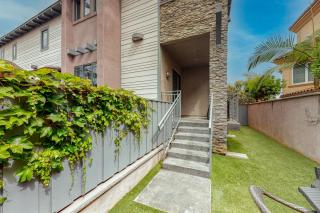 329 Oak Ave Gorgeous condo blocks from the beach with fireplace, balcony, central AC, & W/D - 6