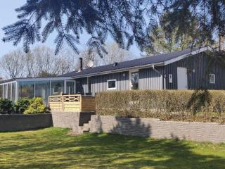 8 person holiday home in Farsø-By Traum - Ertebølle - 0