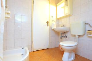 Apartments by the sea Podgora, Makarska - 11432 - 1