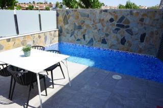LUXURY 3 BED, 2 BATH DETACHED VILLA, PRIME LOCATION, ONLY 400 MTRS TO THE BEACH - Los Alcázares - 5