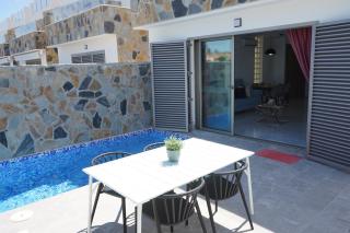 LUXURY 3 BED, 2 BATH DETACHED VILLA, PRIME LOCATION, ONLY 400 MTRS TO THE BEACH - Los Alcázares - 3