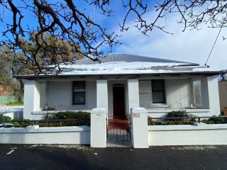 99 Hill Street Apartments - Orange - 9