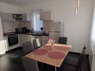 Laura Luxury Apartman Gyenesdiás - Gyenesdiás - 3