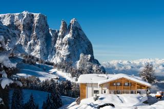 Hotel Chalet Dolomites - 0