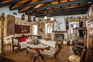 PONTINOS OLD HOUSE - Miloi - 0