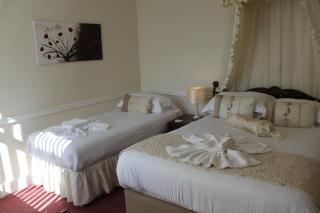 Beaumont Guest House Windermere - Adult Only - Free Car Park & Off Site access to the local Health Centre - 9