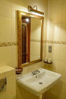 Karczma Regionalna Hotel GOŚCINNA CHATA - Wysowa-Zdrój - 6