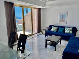 Puerto Banus Beachfront .Gray d´Albion . Amazing location - Marbella - 7