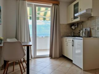 New studio apartment with sea view - Makarska - 3