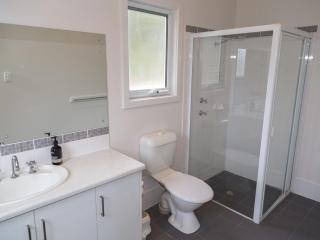 Shearers Rest 5 Davey Road - 2