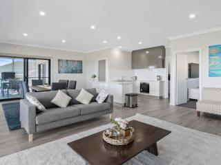 8 Huntingdale Drive - Normanville - 7