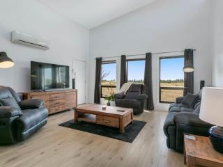 9 19 Troon Drive - Normanville - 9