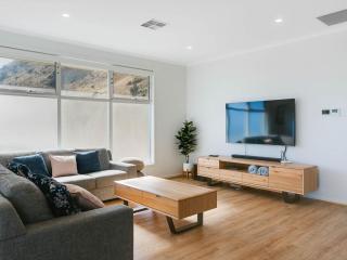 14 Paradise Drive - 1