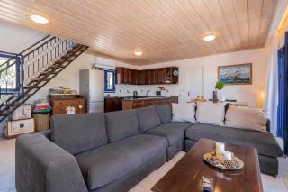 Armiriki Home with sea views, 50m from St Nikolaos Port - Agios Nikolaos - 4