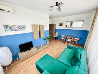 Lake and Sea View Summerland - 7