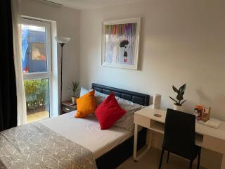 Ashahmali Apartments - Southampton - 7