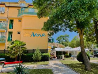 Family Hotel Avenue - Kiten - 8
