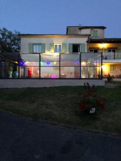 logement avec piscine couverte chauffée du 15 avril à octobre et spa privatifs, vue - Estivareilles - 5