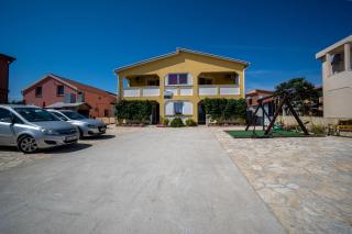 Apartments Pavic - Vir - 4