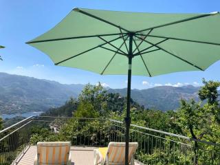 Casa de Casarelhos - Vistas rio, campo e montanha - Lareira - Gerês - 8