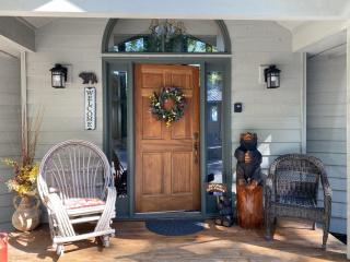 Bear's Mountaintop Home with Gorgeous Lake Views chalet - Santeetlah - 4