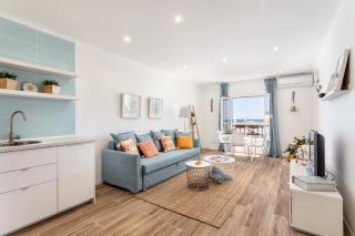 Modern ocean view apt 2 min walk to beach - Quarteira - 1