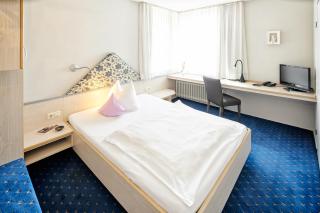 Hotel Restaurant Kerzenstüble - Gärtringen - 3