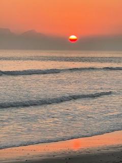 Jackie’s 3 bedroomed secure beach front apartment Strand Golden Mile - Strand - 0
