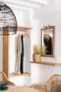 Anastasia's Visage II Stylish Accommodation Rooms City Center Mykonos - Mykonos - 8