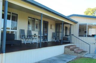The Beach Shack - OCEAN VIEWS, CLOSE TO THE BEACH - Guilderton - 6