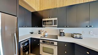 Beautifully remodeled 3 Bedroom Condo - 2