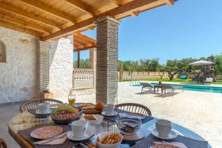 Tierra Olivo Villas - Lithakia - 1