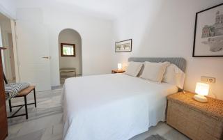 Las Palmeras Beach with Community Pool - La Herradura - 3