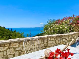 Villa Fantasia with private pool by DadoVillas - Nisakion - 8